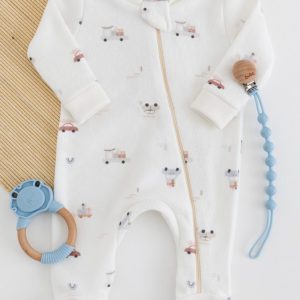 Macacão Bebê Buclê Peluciado com Zíper – Carrinhos